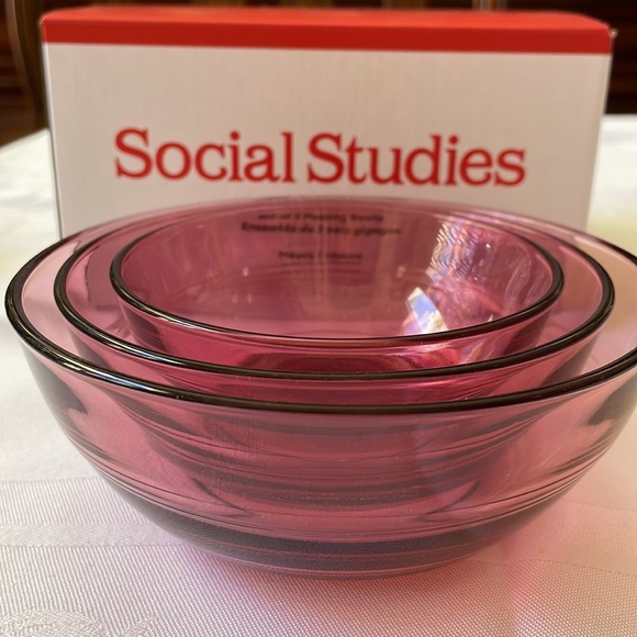 Social Studies Hostess Nesting Bowls Mauve New in box Set of 3 - Picture 5 of 9